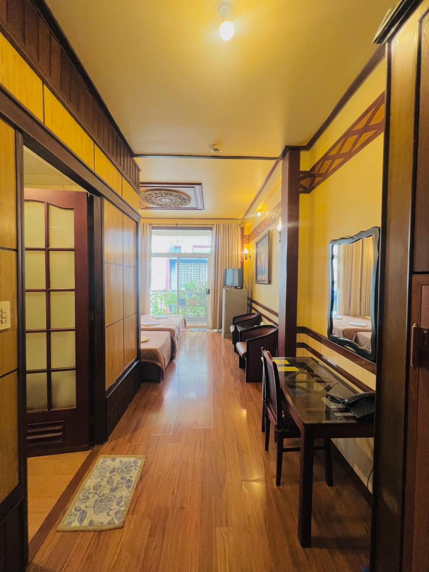 Bi Saigon Hotel Хошимін Екстер'єр фото